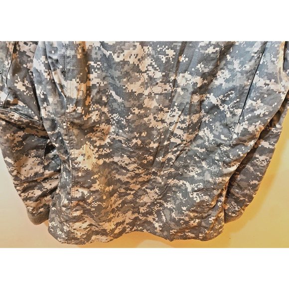 US Army Combat Uniform Coat Shirt ACU Cotton Blend Non FR UCP Medium Long - READ - Picture 7 of 10